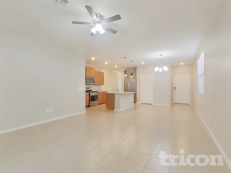 14366 S Pershing St — Photo 3