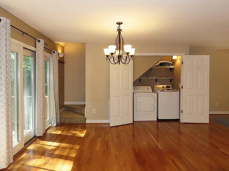 205 S English Hill Ln — Photo 6