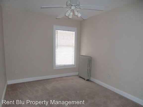 5th image of 624 College Ave SE