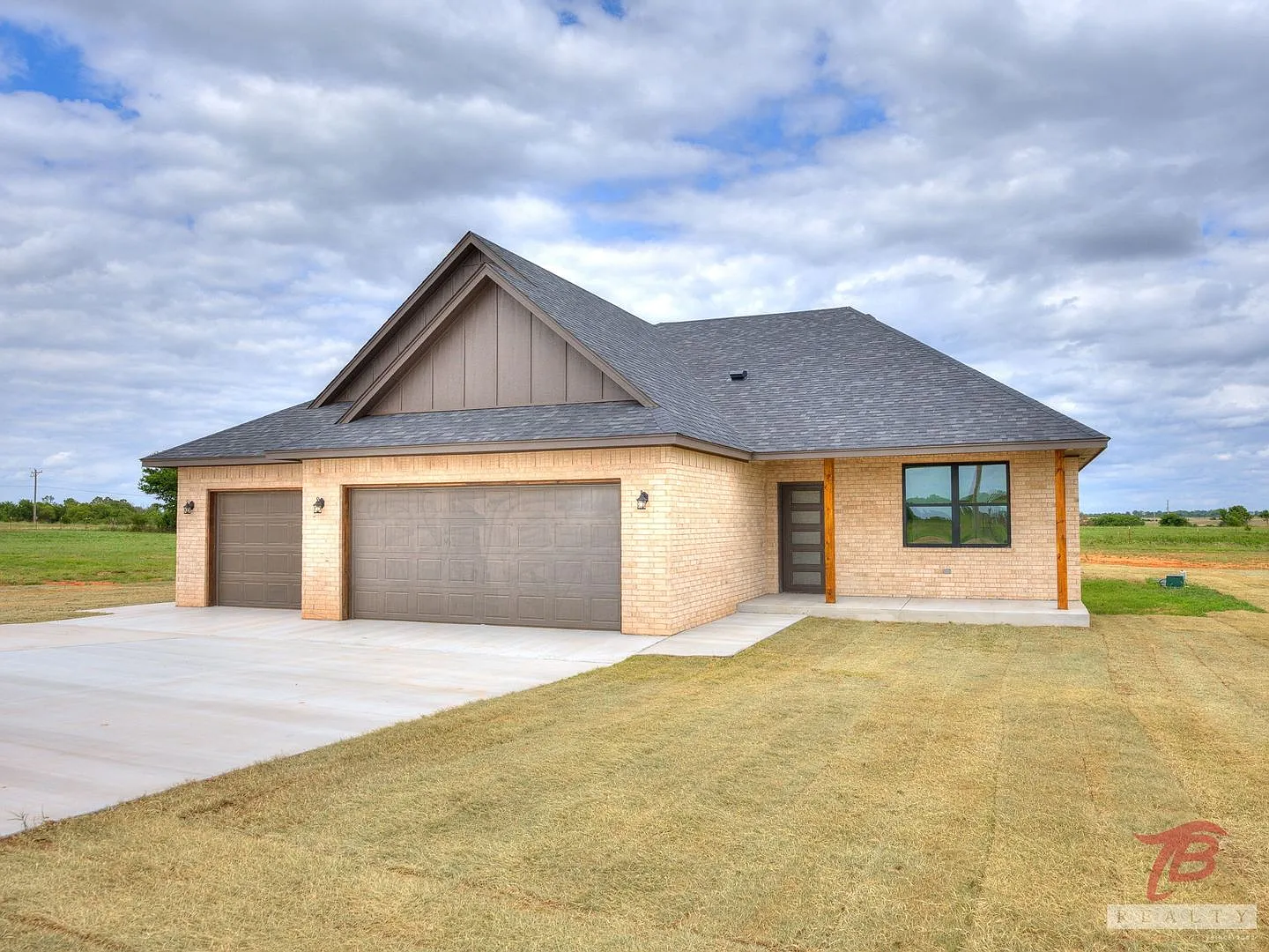Brand-New Home for Sale in Chisholm Trail Estates — Photo 3