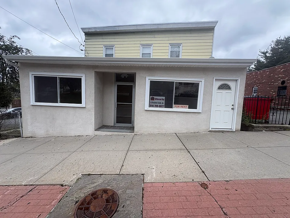 61 Lockwood Ave #1