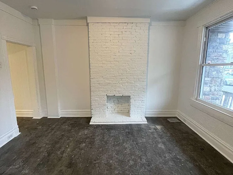 126-136 S Spring Ave #128 — Photo 6
