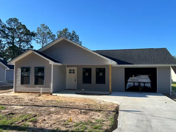 608 Lonnie St, Douglas, GA 31533