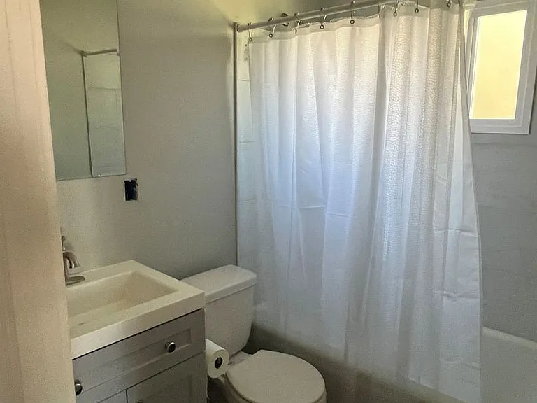 1826 Oregon Ave — Photo 13