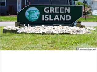 36 Channel Rd, Toms River, NJ 08753