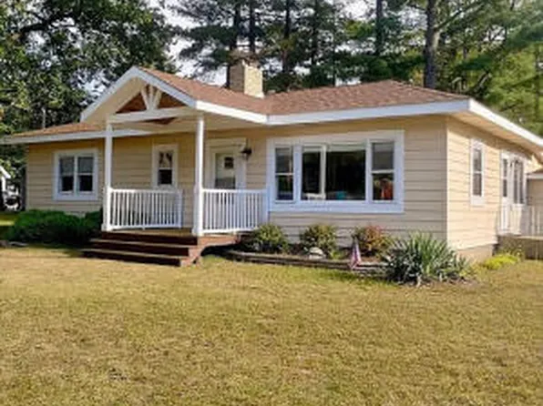 3872 S Hillcrest Rd, Knox, IN 46534