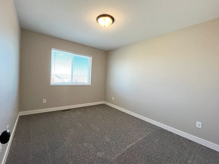 2325 Excel Dr — Photo 18