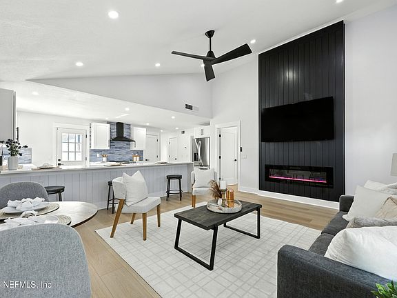 5th image of 507 15TH Avenue S