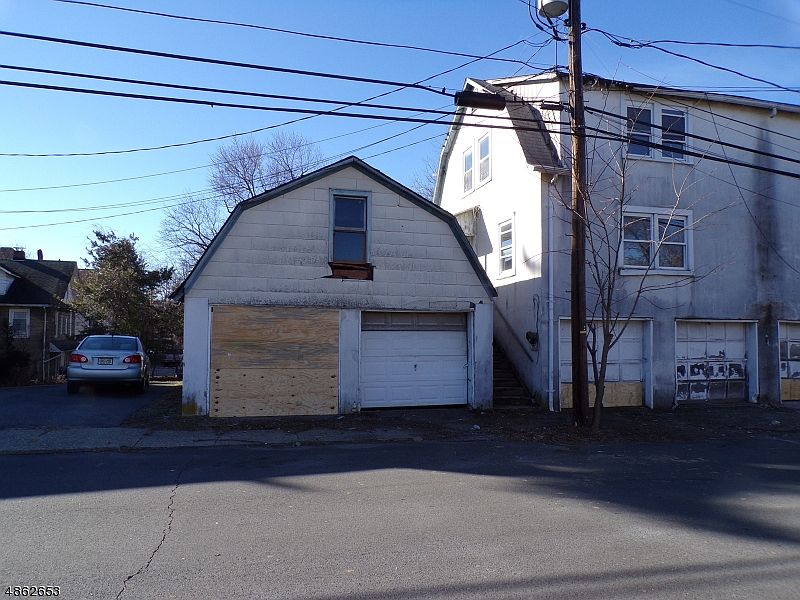 2nd image of 51-53 Vannatta St
