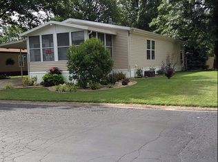 20 J C Dr, Swansea, IL 62226