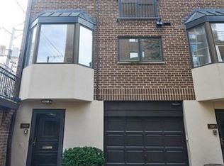 1320 N Clark St, Chicago, IL 60610