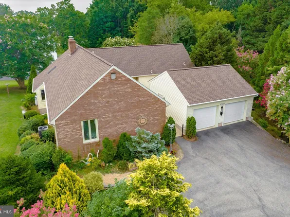 40883 Meadow Dr, Leonardtown, MD 20650