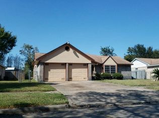 12615 White Plains Dr, Houston, TX 77089