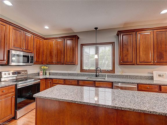 2nd image of 8489 Yorkshire St NW