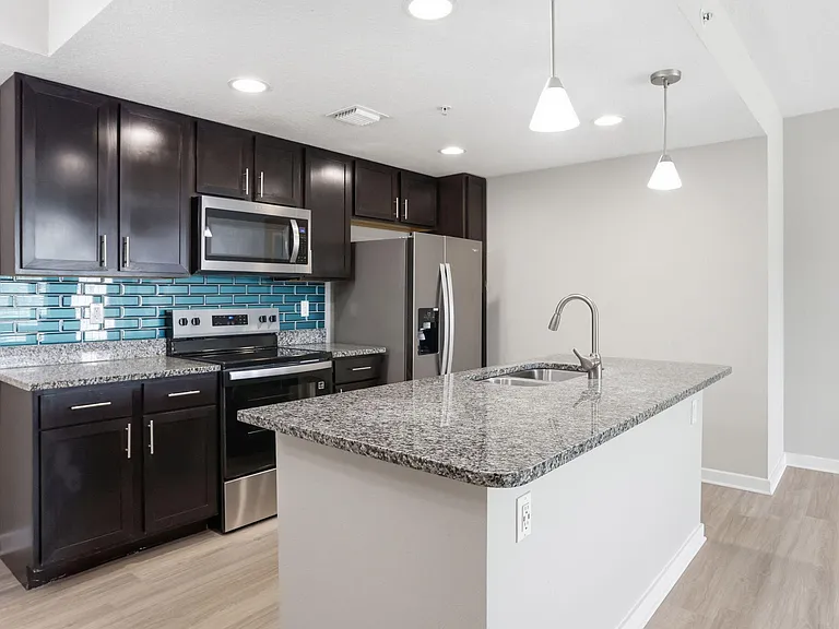 3611 High Ridge Way #302 — Photo 8