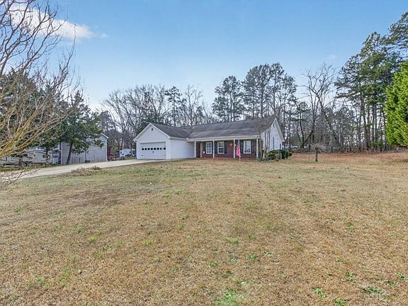 4th image of 701 Muirfield Dr
