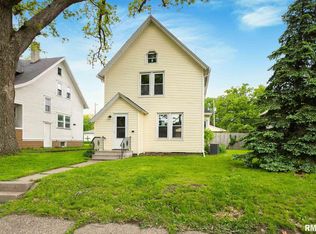 2307 11th Avenue A, Moline, IL 61265