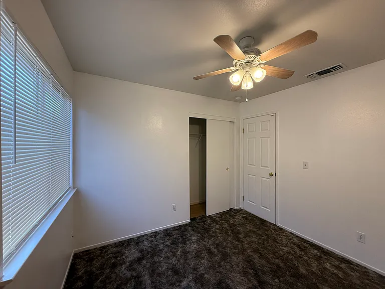 2193 N Antioch Ave — Photo 4
