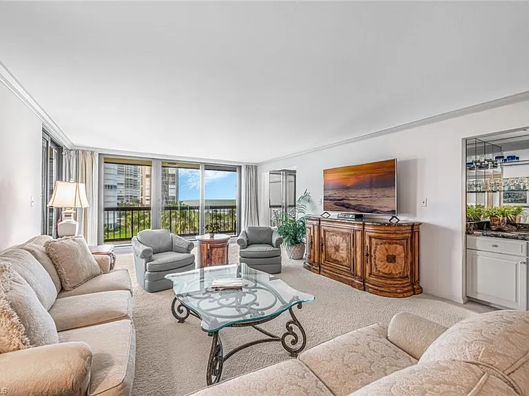 4551 Gulf Shore Blvd N #605 — Photo 10
