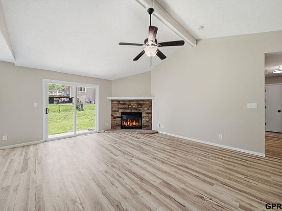 5th image of 4220 Jacquelyn Dr