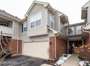 2313 Vanderbilt Dr #A, Geneva, IL 60134
