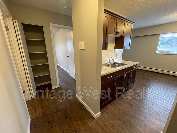 2nd image of 235 Husch Rd #303