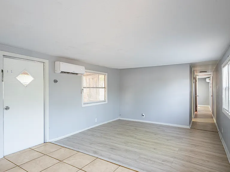 4239 Memphis Ave — Photo 16