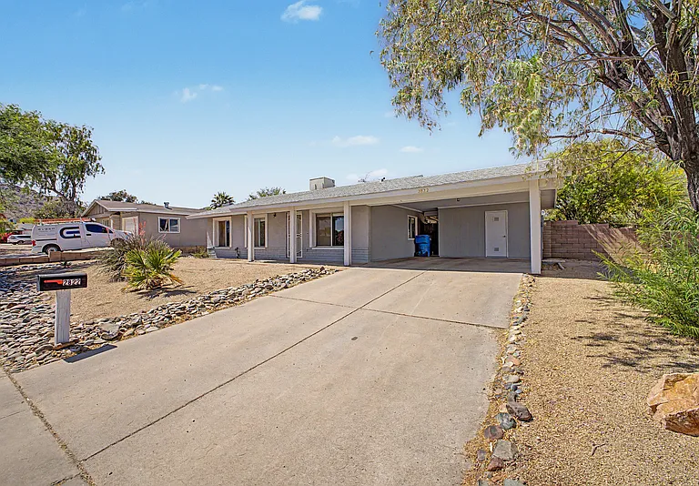 2822 E Willow Ave — Photo 42