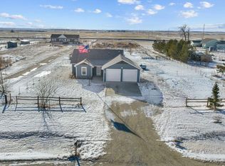 6091 59th Ave SW, Minot, ND 58701