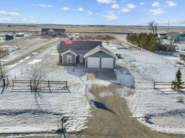 6091 59th Ave SW, Minot, ND 58701