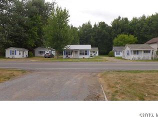868 E Broadway St, Cape Vincent, NY 13618