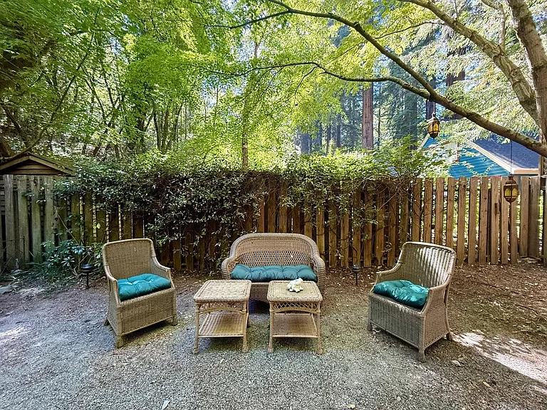 271 Madrone Ave #A — Photo 4