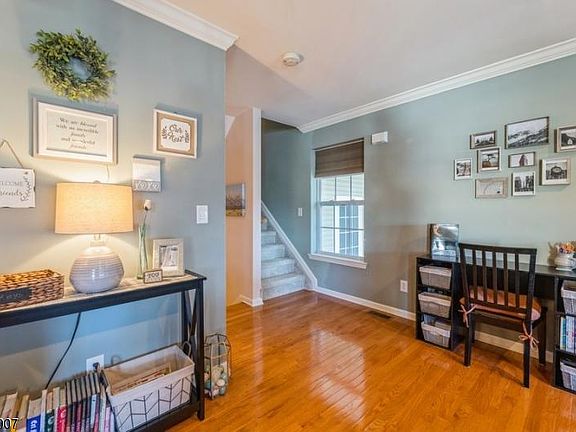 5th image of 78 Mountainside Dr
