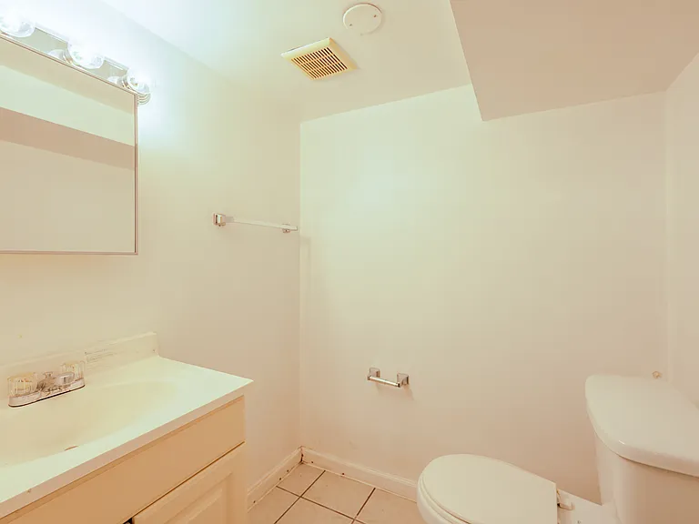763 Girard St NW — Photo 30