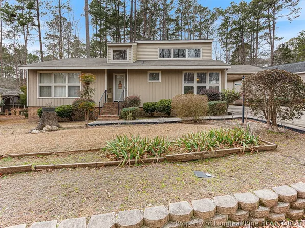 3055 Bourbon St, Sanford, NC 27332