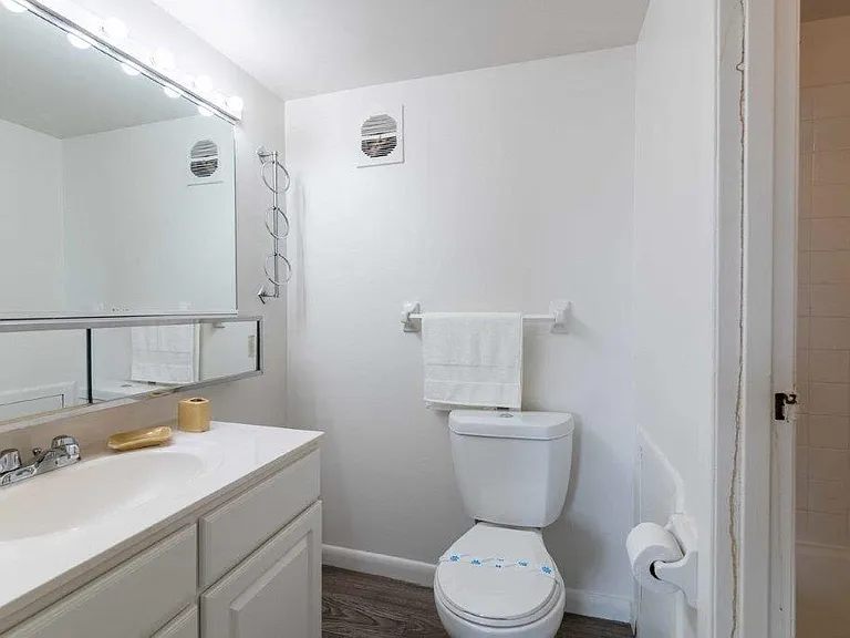 Summit Pointe Apartment Homes — Photo 6