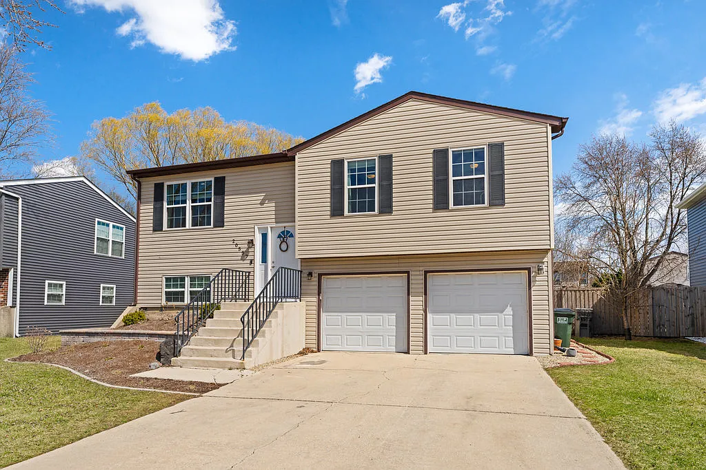 20557 S Frankfort Square Rd photo 1
