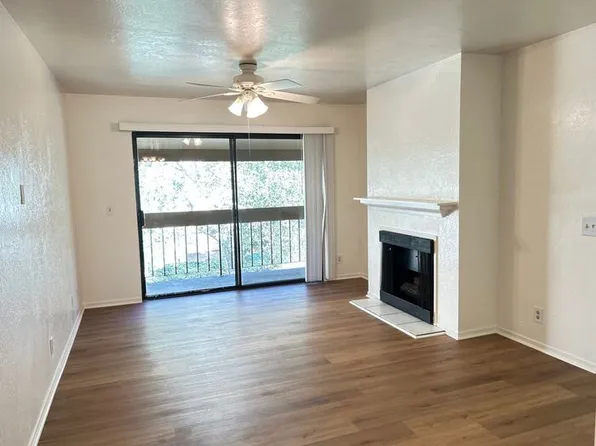 4305 Golden Oaks Ln, Monterey, CA 93940