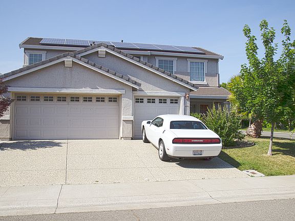 4th image of 499 Bombay Cir