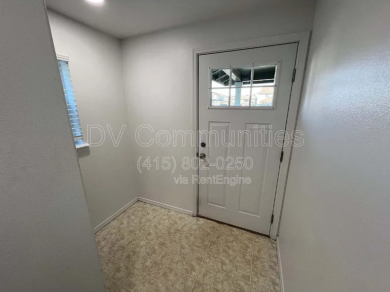 2521 NW Cedar Ave #1 — Photo 17