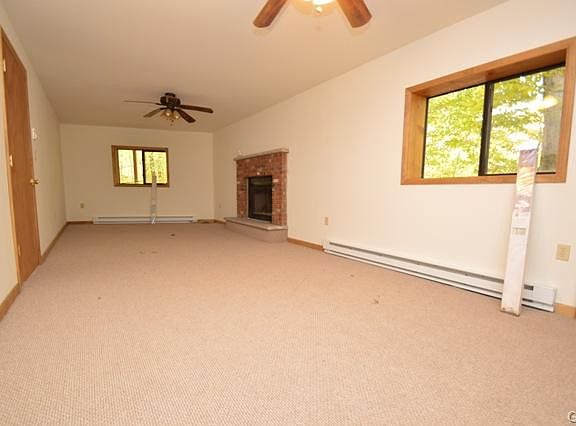 3rd image of 303 Winchester Dr