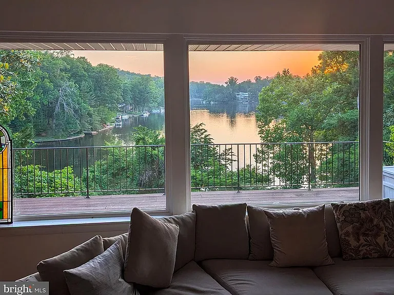 3612 Ridgeway Ter — Photo 19