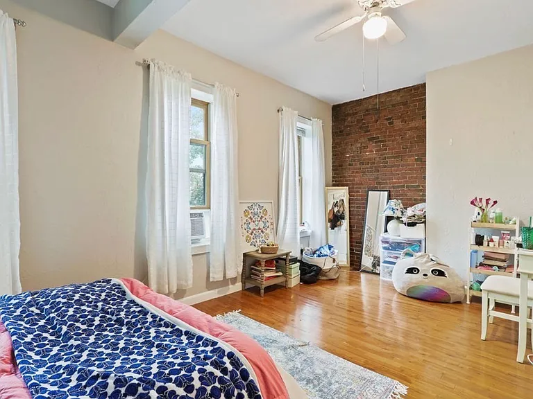 166 F St #4 — Photo 7