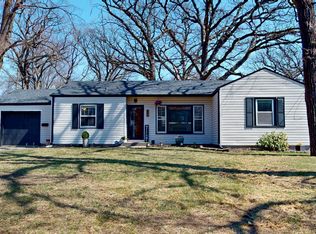 691 63rd St, Des Moines, IA 50312