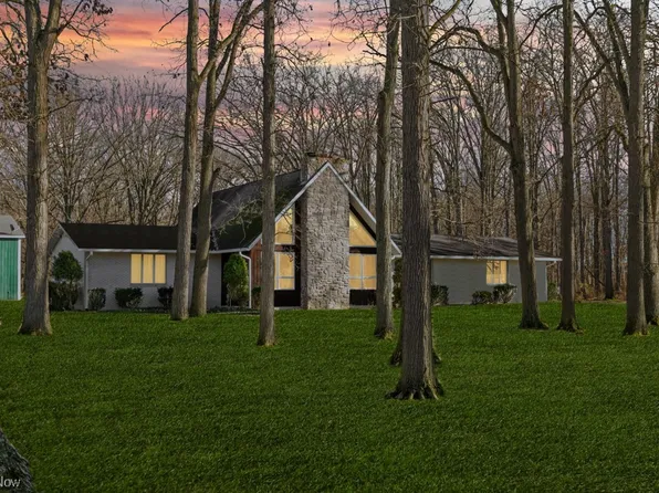 10991 12th St, North Benton, OH 44449