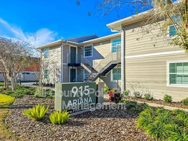915 Ariana Apartment Community — Photo 7