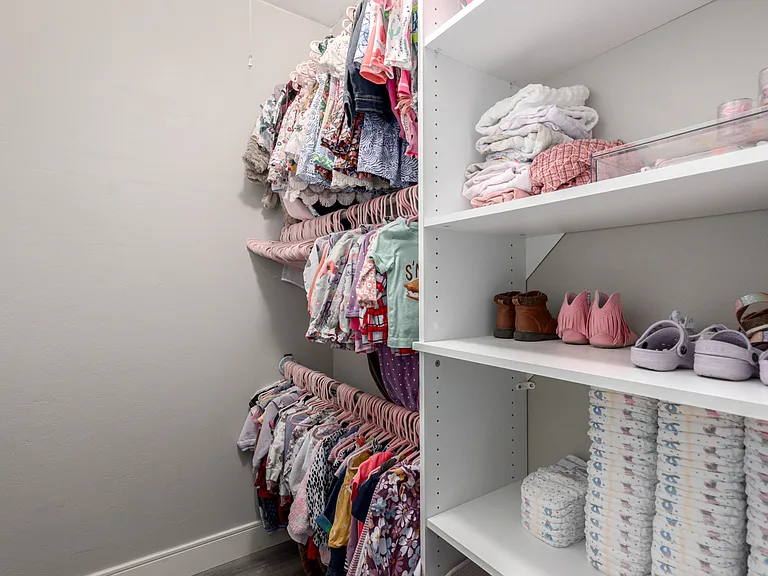 4220 E Becker Ln — Photo 20