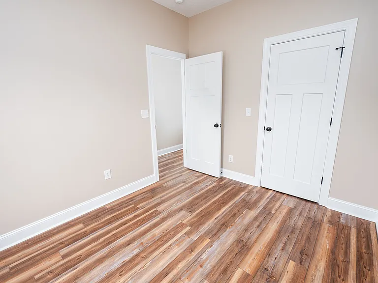 130 Macdonald Blvd — Photo 13
