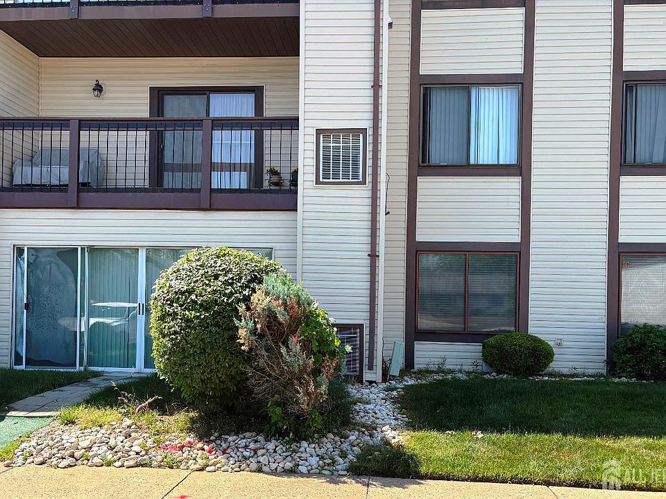 278 Crosse Dr APT 1C, Monroe Township, NJ 08831 | MLS #2610252R
