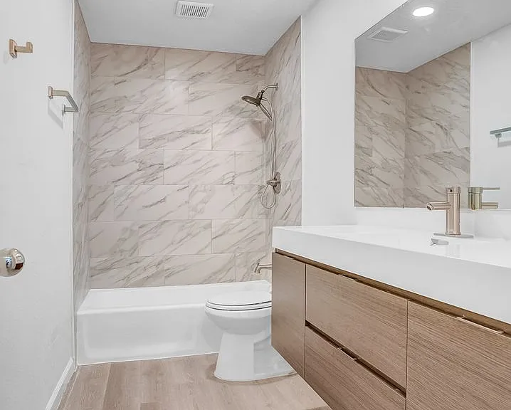 254 N 700 W — Photo 26